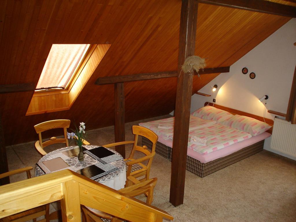 Ubytování v Českém ráji Holín Habitación foto